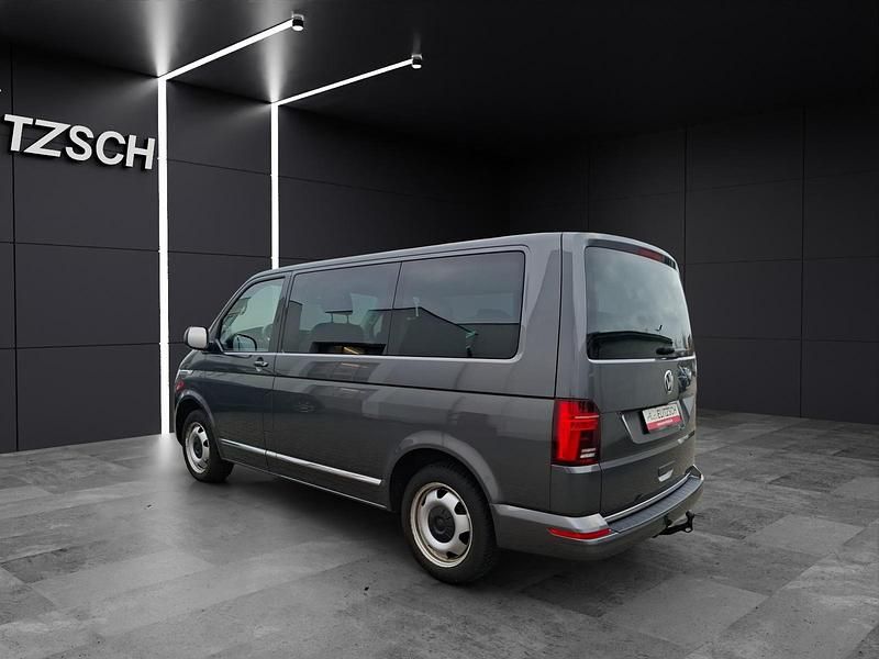 Gebraucht VW Multivan Generation Six 150 PS (110 kW) 2022 Indiumgrau metallic Van