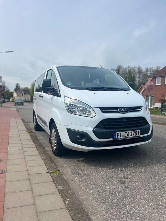 Second-hand Ford Transit 101 CP (74 kW) 2015 Alb Monovolum