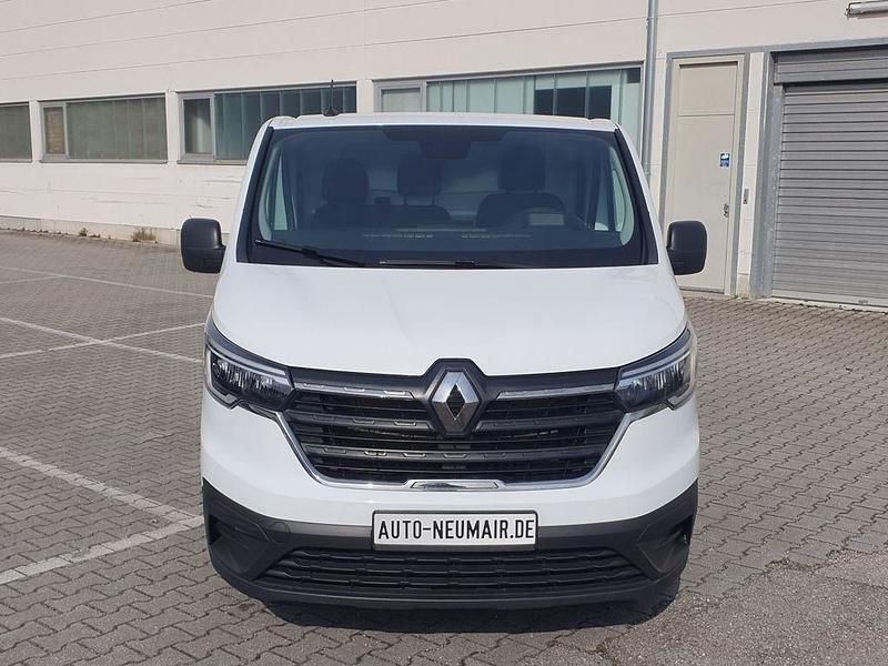 Gebraucht Renault Trafic 110 PS (80 kW) 2024 Weiß Van / Kleinbus