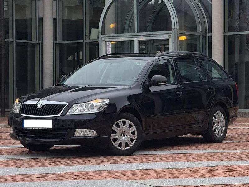 Gebraucht Skoda Octavia Elegance 160 PS (117 kW) 2009 Schwarz Kombi