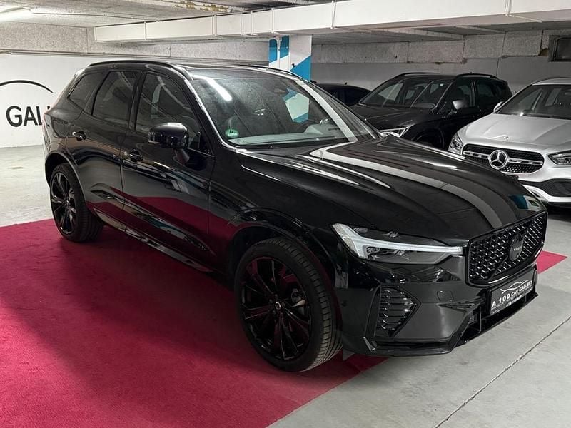 Gebraucht Volvo XC60 Plus 250 PS (183 kW) 2024 Schwarz SUV