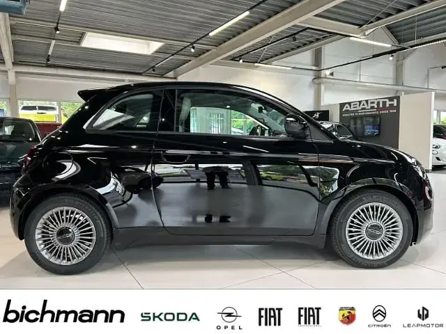 Neu Fiat 500 Icon 65 PS (47 kW) 2026 Schwarz Kleinwagen