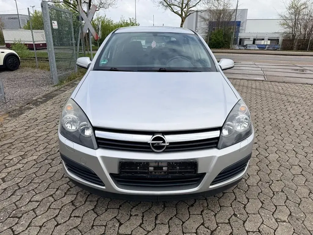 Gebraucht Opel Astra Edition 90 PS (66 kW) 2006 Silber Limousine