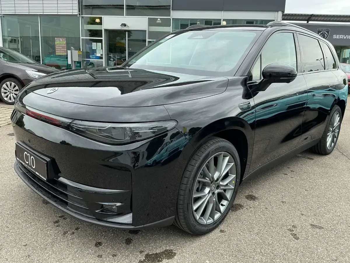 Neu Leapmotor C10 160 kW (218 PS) 2026 Metallic black SUV