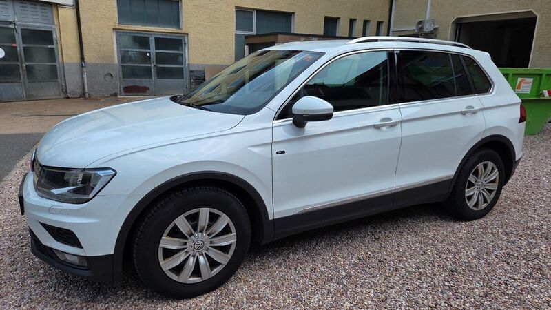 Weiß Gebraucht 2018 VW Tiguan Join SUV | 13.990 € - Bild 1/4