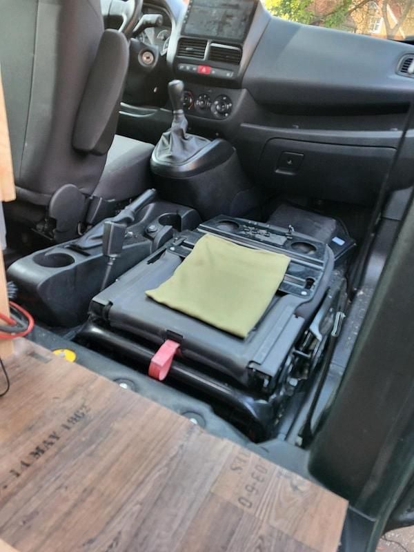 Gebraucht Fiat Doblò 100 PS (73 kW) 2014 Grün Van / Kleinbus