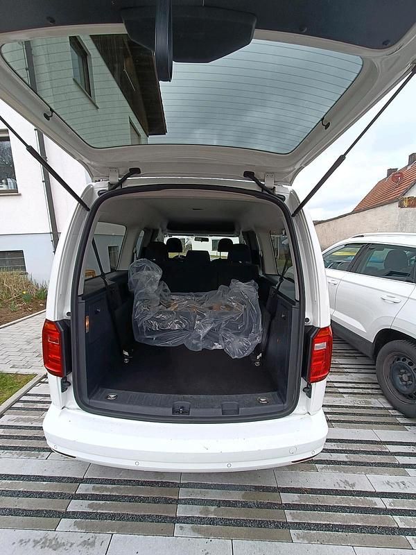 Gebraucht VW Caddy Maxi 125 PS (91 kW) 2016 Weiß Van / Kleinbus