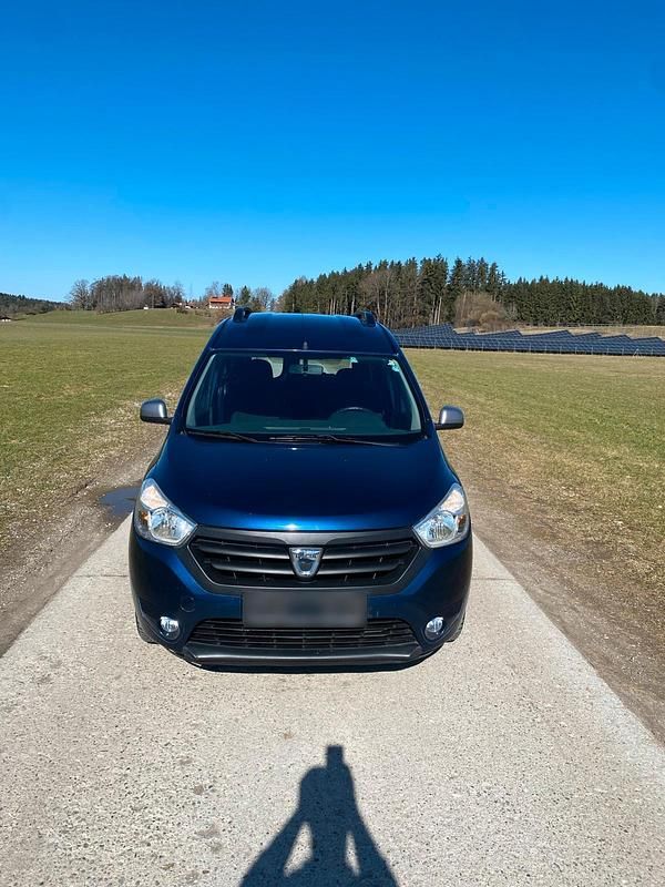 Gebraucht Dacia Dokker 90 PS (66 kW) 2016 Blau Van / Kleinbus