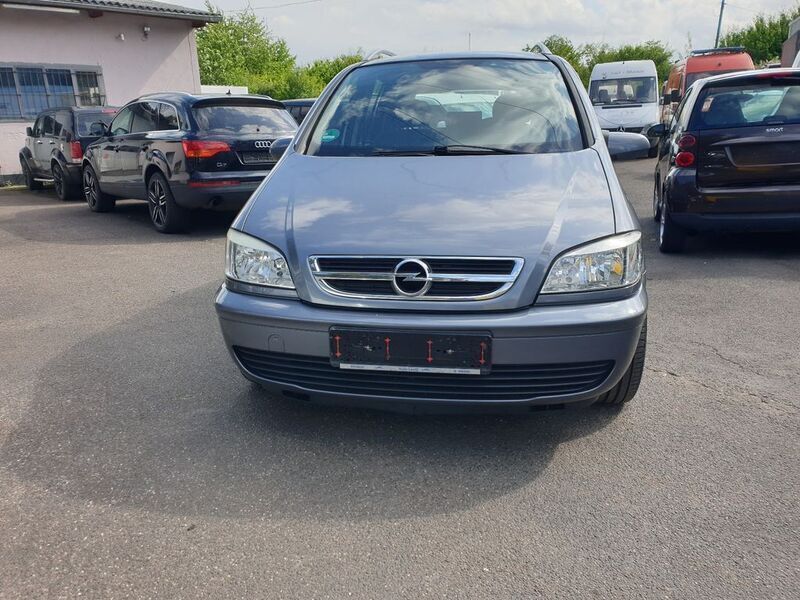 Grau Gebraucht 2005 Opel Zafira Njoy Van / Kleinbus | 1.699 € (Guter Preis) - Bild 1/4