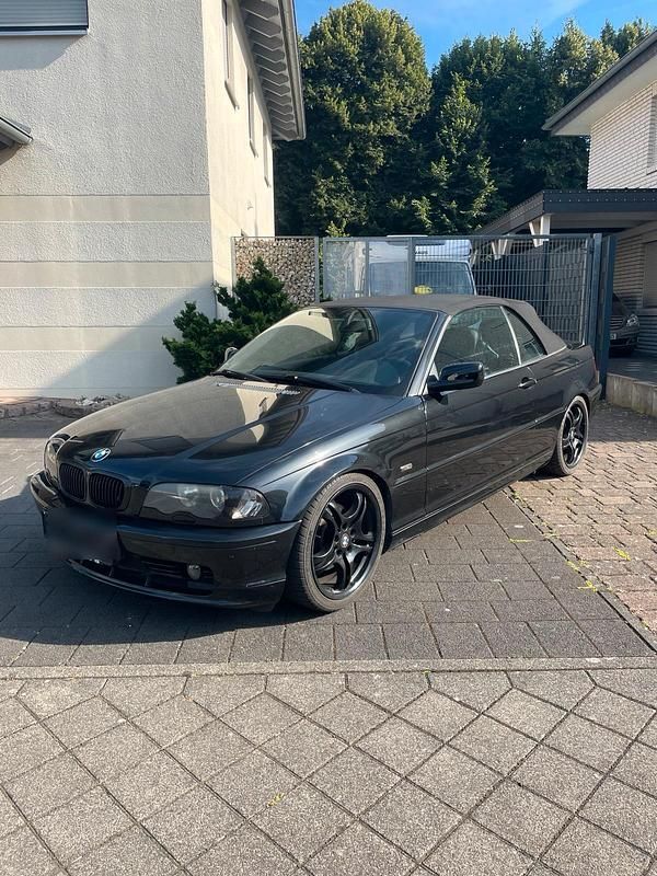 Schwarz Gebraucht 2001 BMW 325 Cabriolet Cabrio | 6.750 € (Superpreis) - Bild 1/4