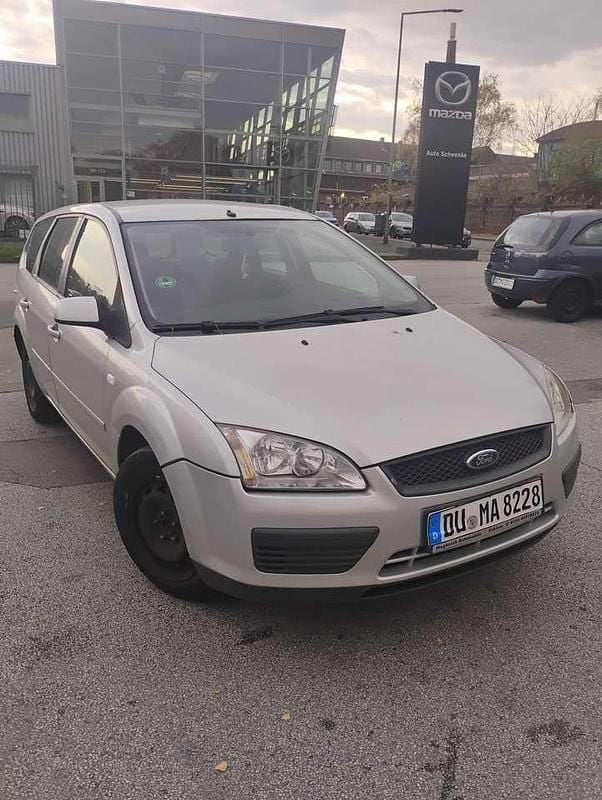 Gebraucht 2007 Ford Focus Titanium Limousine | 1.200 € (Superpreis) - Bild 1/4