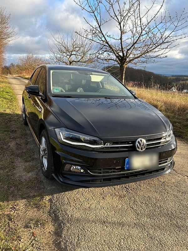 Schwarz Gebraucht 2020 VW Polo Highline Kleinwagen | 17.500 € (Fairer Preis) - Bild 1/4