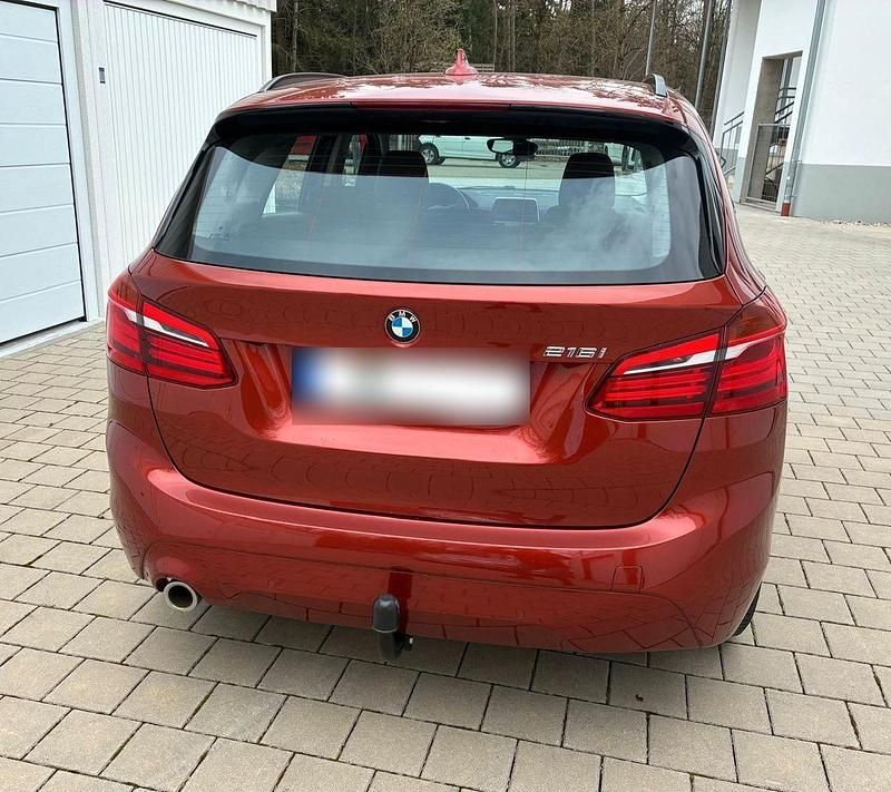 Gebraucht BMW 216 Active Tourer Advantage 109 PS (80 kW) 2020 Orange Van / Kleinbus