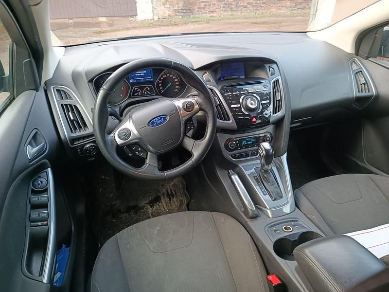 Gebraucht Ford Focus Titanium 140 PS (102 kW) 2012 Schwarz Kombi