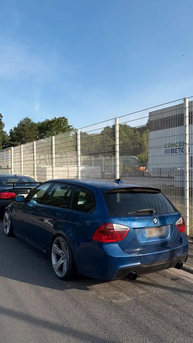 Gebraucht BMW 325 197 PS (144 kW) 2007 Blau Kombi