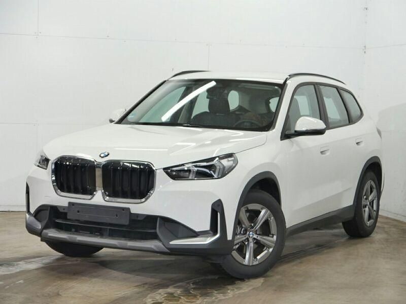Weiß Gebraucht 2024 BMW X1 Sport Line SUV | 42.640 € (Guter Preis) - Bild 1/4