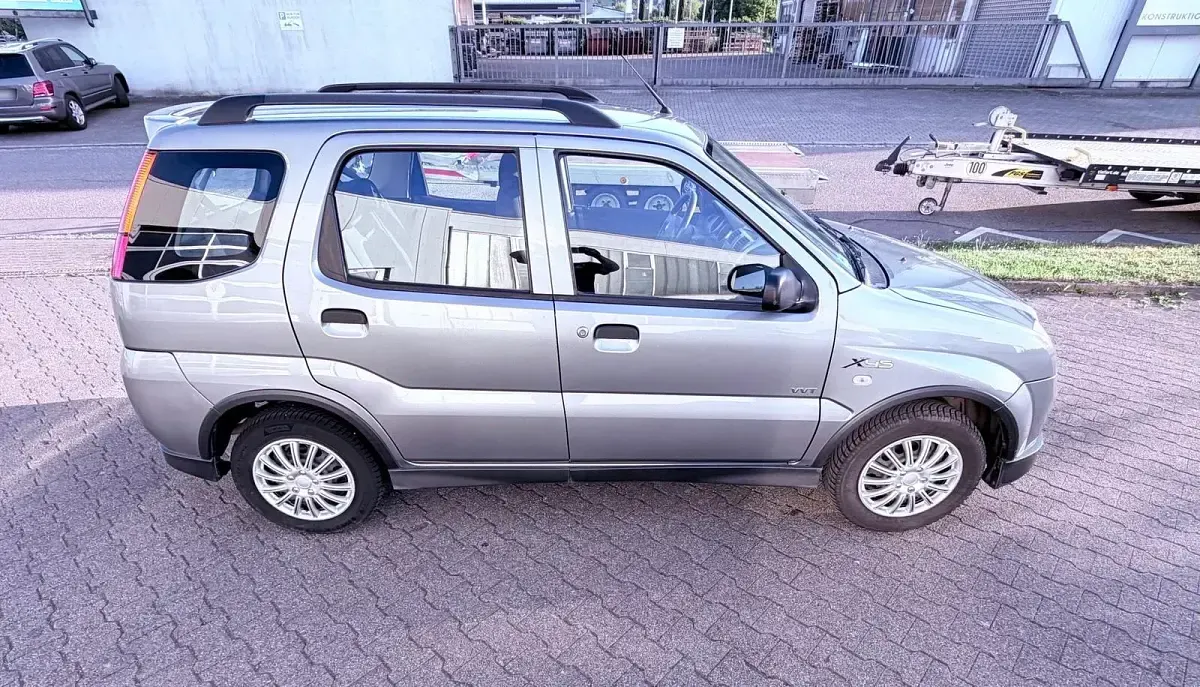 Gebraucht Suzuki Ignis 94 PS (69 kW) 2006 Grau Kleinwagen