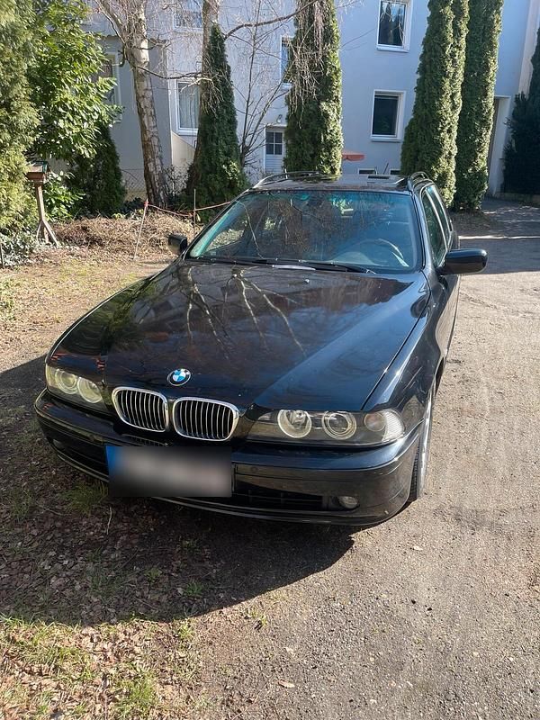 Gebraucht BMW 530 193 PS (141 kW) 2002 Schwarz Kombi