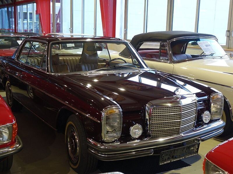 Gebraucht Mercedes 250 150 PS (110 kW) 1971 Rot Coupé
