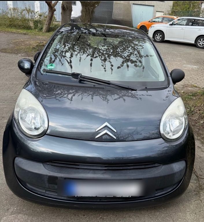 Grau Gebraucht 2007 Citroën C1 Advance Kleinwagen | 1.600 € (Fairer Preis) - Bild 1/4