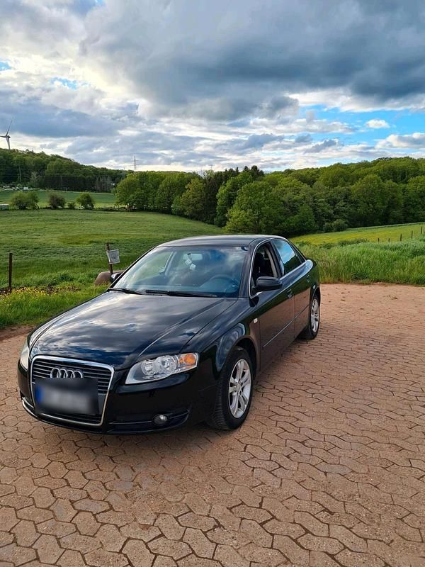 Schwarz Gebraucht 2007 Audi A4 Limousine | 2.850 € (Etwas zu teuer) - Bild 1/4