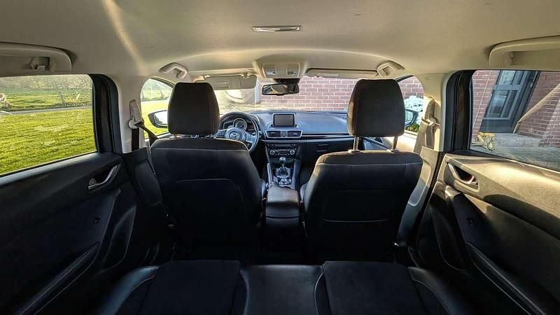 Gebraucht Mazda 3 Nakama 120 PS (88 kW) 2016 Andere farben Limousine