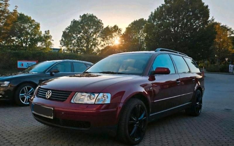 Rot Gebraucht 1997 VW Passat Kombi | 3.800 € (Teuer) - Bild 1/4