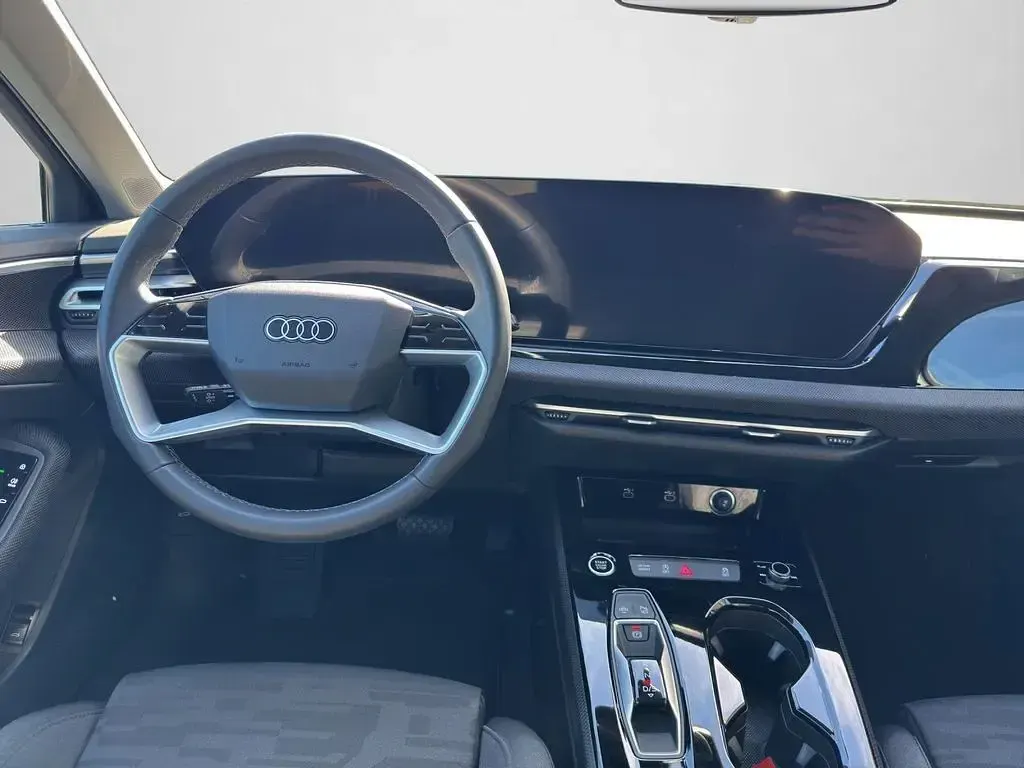 Gebraucht Audi A5 Basis 150 PS (110 kW) 2025 Mythosschwarz metallic Kombi