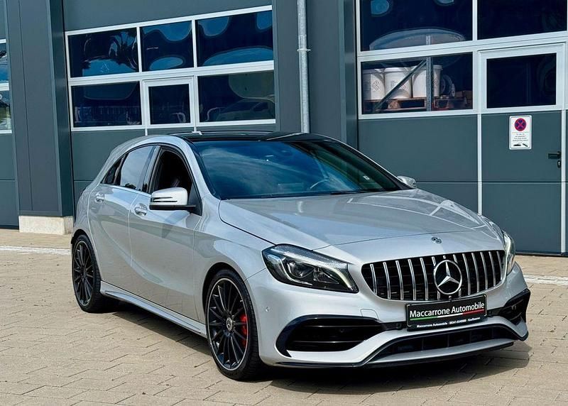 Silber Gebraucht 2017 Mercedes A45 AMG AMG Limousine | 28.990 € (Fairer Preis) - Bild 1/4