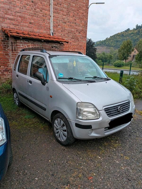 Silber Gebraucht 2001 Suzuki Wagon R+ Kombi | 700 € (Fairer Preis) - Bild 1/4