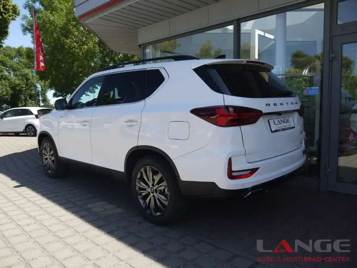 Neu KGM Rexton 201 PS (147 kW) 2025 Weiss SUV