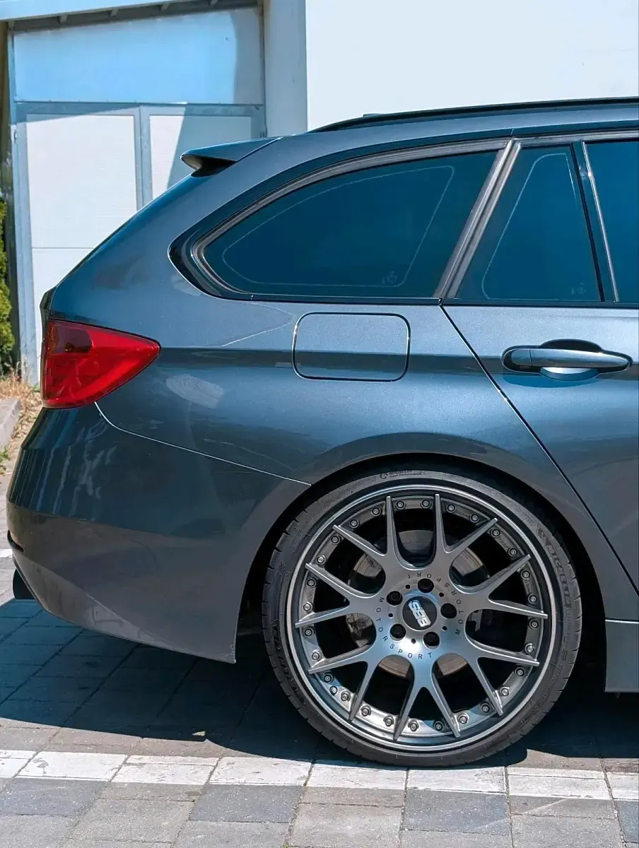 Gebraucht BMW 335 Sport Line 306 PS (225 kW) 2013 Grau Kombi