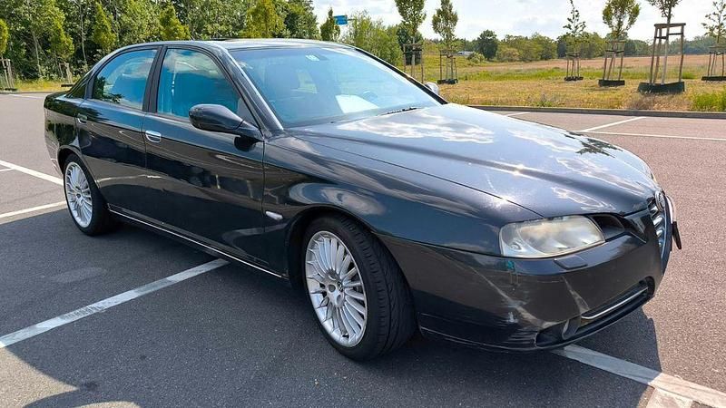 Gebraucht Alfa Romeo 166 Distinctive 175 PS (128 kW) 2005 Schwarz Limousine