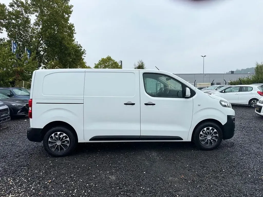 Gebraucht Citroën Jumpy Business Class 179 PS (131 kW) 2017 Lack weiss banquise/typ aussen Van / Kleinbus