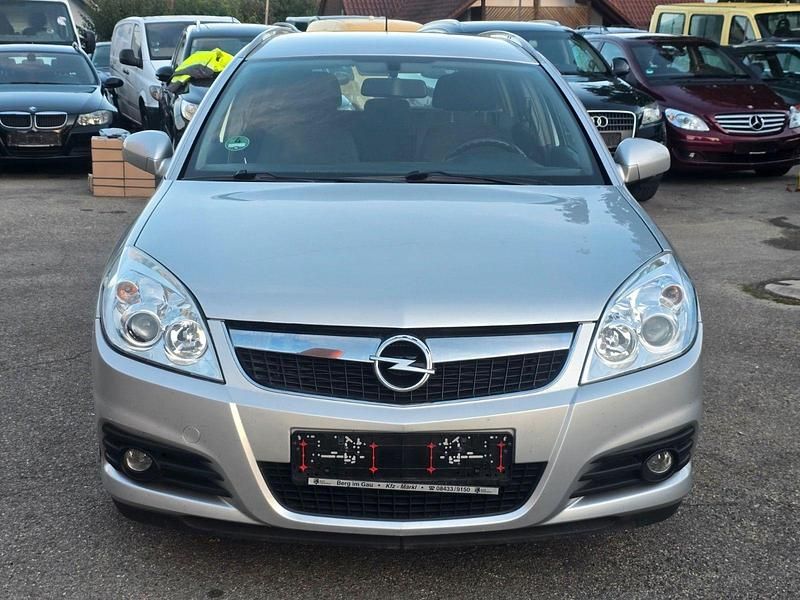 Gebraucht Opel Vectra Edition 122 PS (89 kW) 2005 Silber Kombi