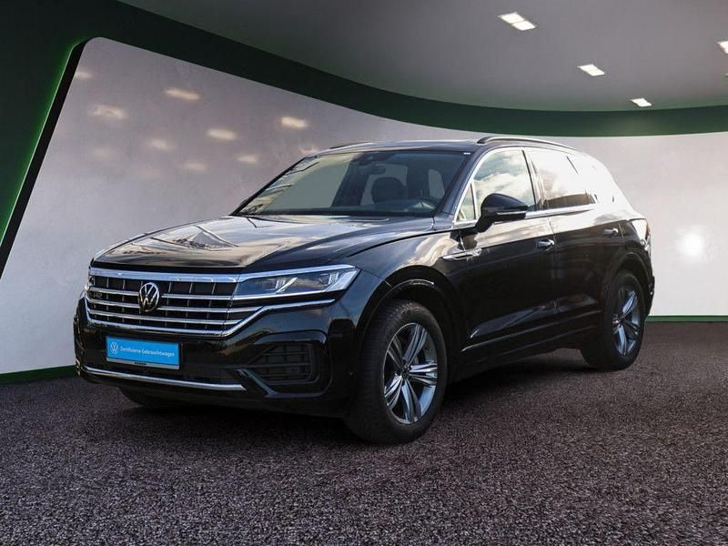 Gebraucht VW Touareg R-line 231 PS (169 kW) 2023 Schwarz / grenadillschwarz SUV