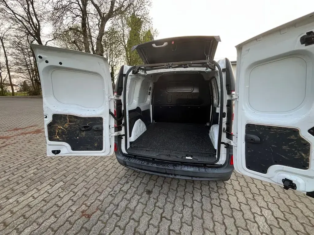 Gebraucht Renault Kangoo Experience 90 PS (66 kW) 2017 Weiß Van / Kleinbus