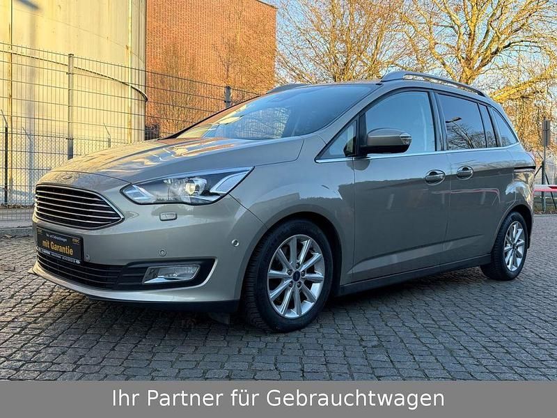Gebraucht Ford Grand C-Max Titanium 120 PS (88 kW) 2017 Silber Van / Kleinbus