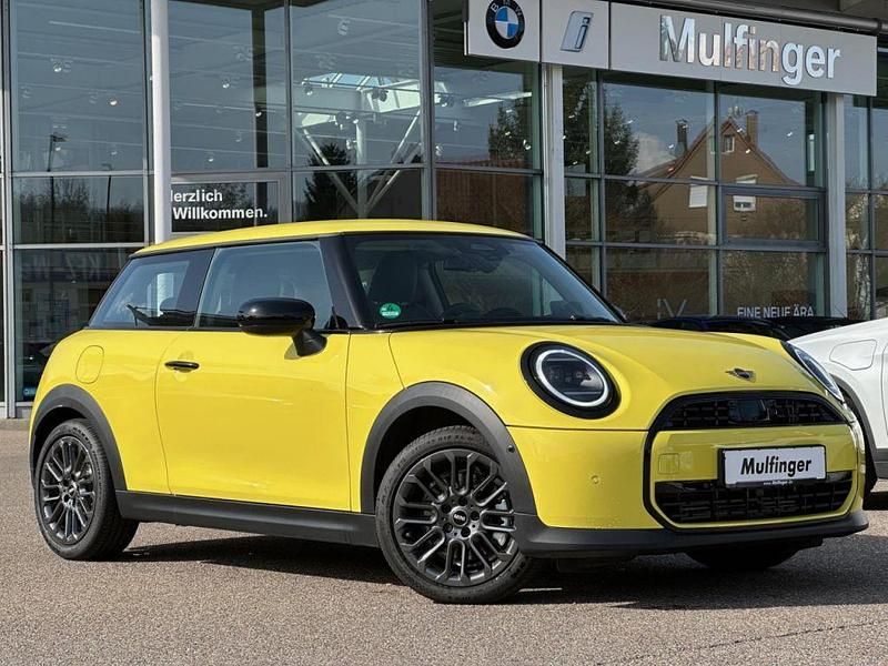 Gebraucht Mini Cooper 114 kW (156 PS) 2025 Sunny side yellow (metallic) Kleinwagen