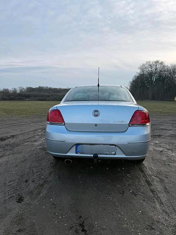 Gebraucht Fiat Linea 120 PS (88 kW) 2008 Grau Limousine