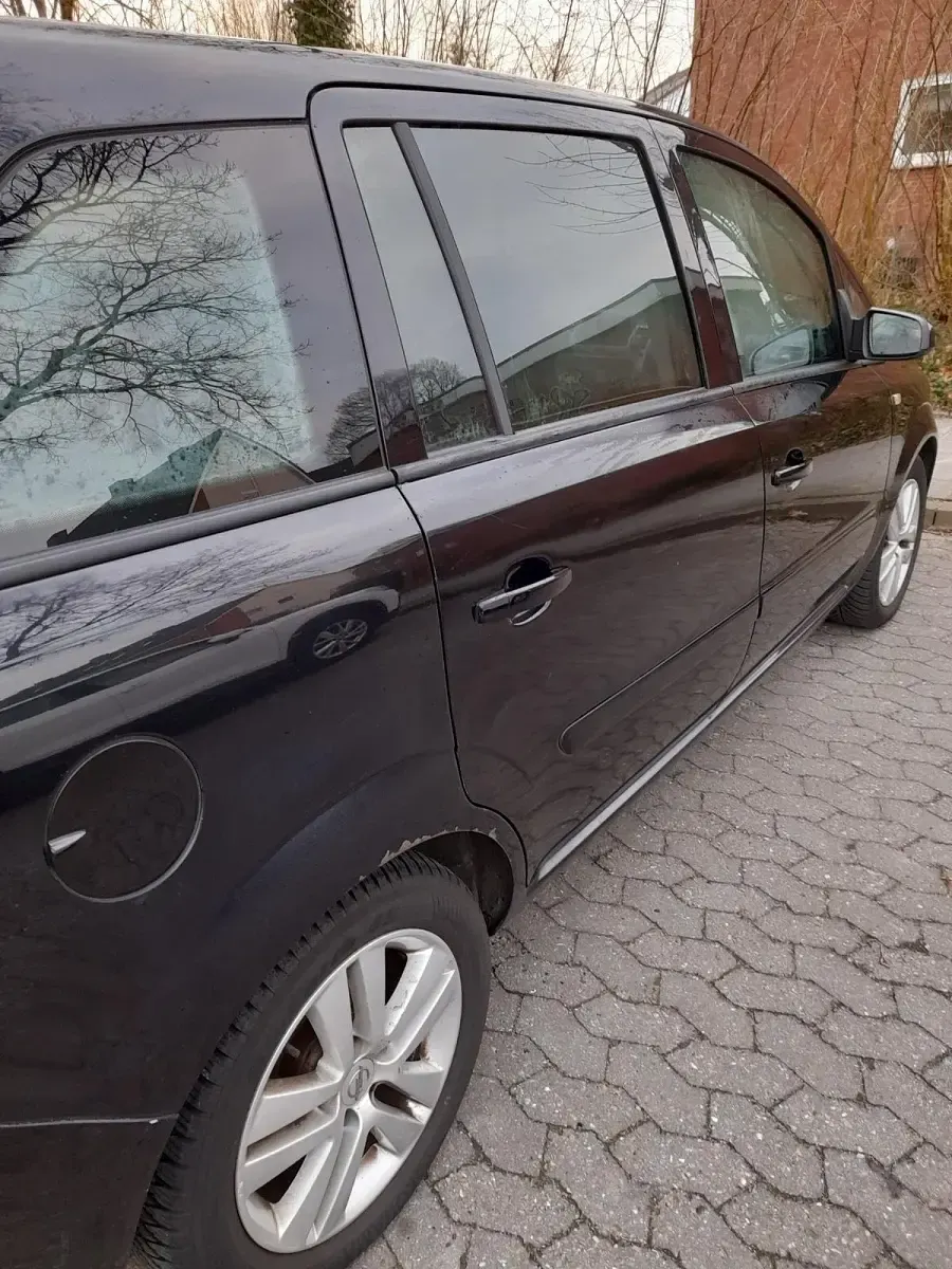 Gebraucht Opel Zafira 140 PS (102 kW) 2007 Schwarz Van / Kleinbus
