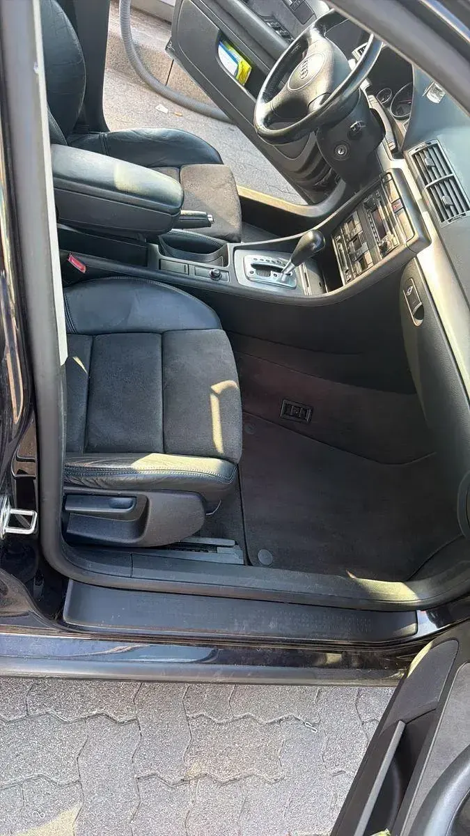 Gebraucht Audi A4 163 PS (119 kW) 2004 Schwarz Kombi