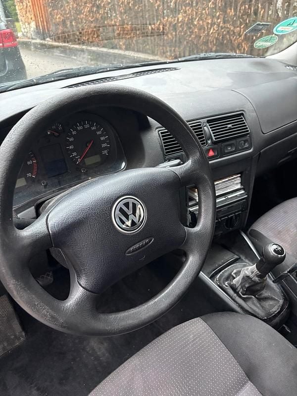 Gebraucht VW Golf IV Edition 75 PS (55 kW) 2003 Grün Kleinwagen