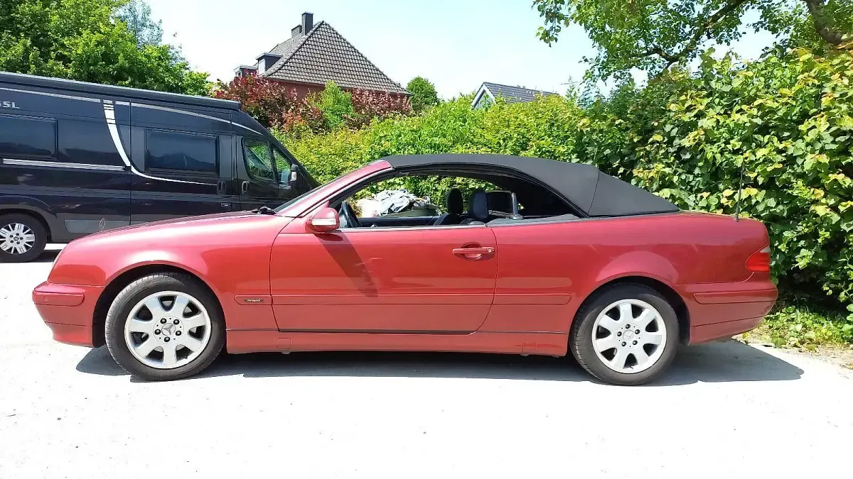 Gebraucht Mercedes CLK230 Avantgarde 197 PS (144 kW) 2000 Rot Cabrio
