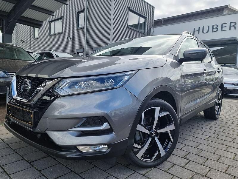 Grau Gebraucht 2020 Nissan Qashqai 360º SUV | 17.990 € (Guter Preis) - Bild 1/4