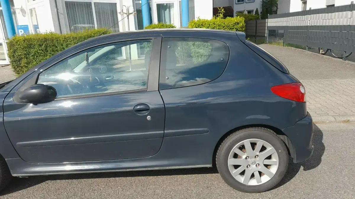 Gebraucht Peugeot 206+ 2010 Beige Kleinwagen
