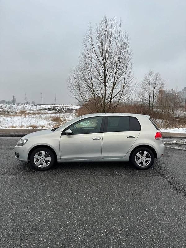 Gebraucht VW Golf VI 86 PS (63 kW) 2010 Silber Kleinwagen