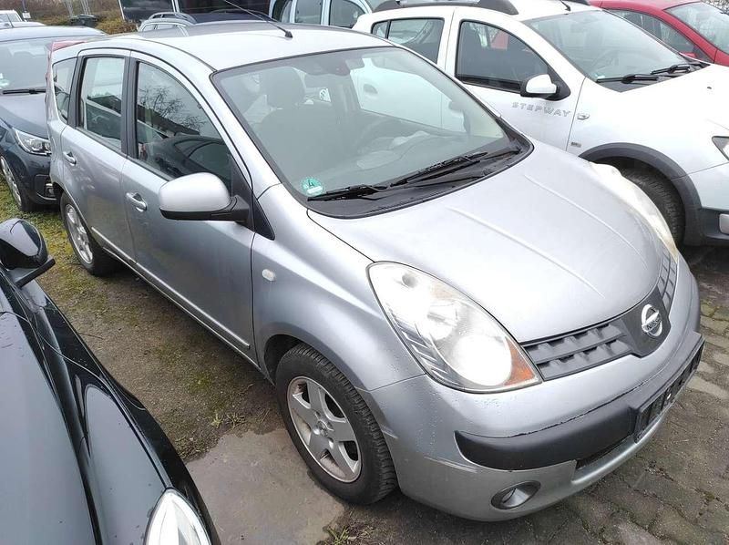 Gebraucht Nissan Note Acenta 86 PS (63 kW) 2006 Silver (m) Kleinwagen