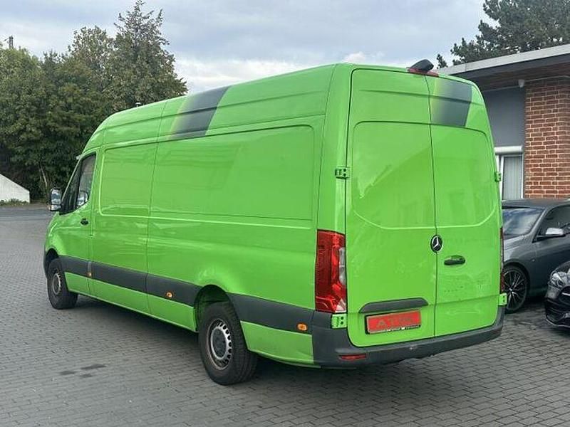 Gebraucht Mercedes Sprinter 163 PS (119 kW) 2019 Gruen (metallic) Van