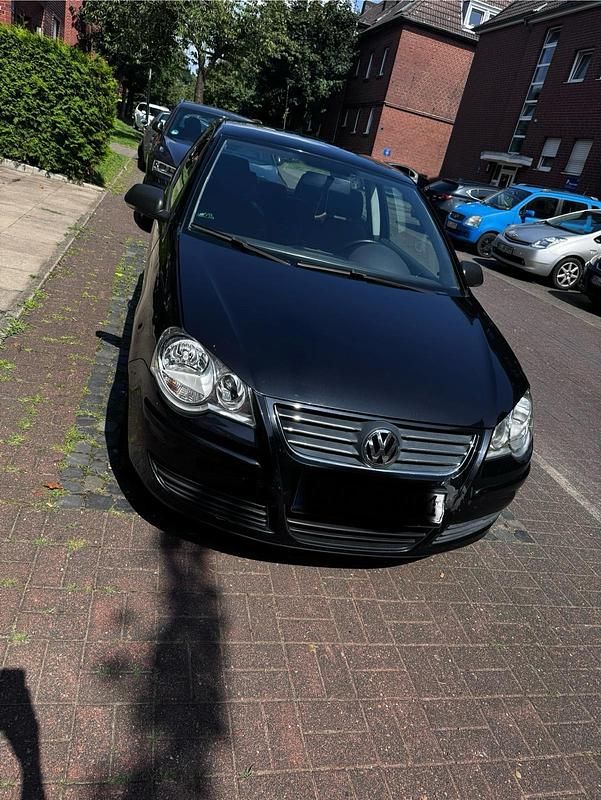 Schwarz Gebraucht 2006 VW Polo Kleinwagen | 950 € (Guter Preis) - Bild 1/4